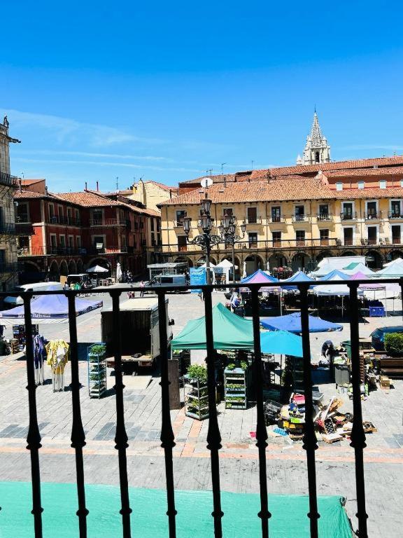 לאון Arquitecto De La Vida- Plaza Mayor מראה חיצוני תמונה