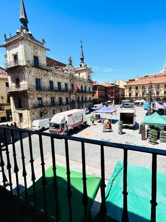 לאון Arquitecto De La Vida- Plaza Mayor מראה חיצוני תמונה